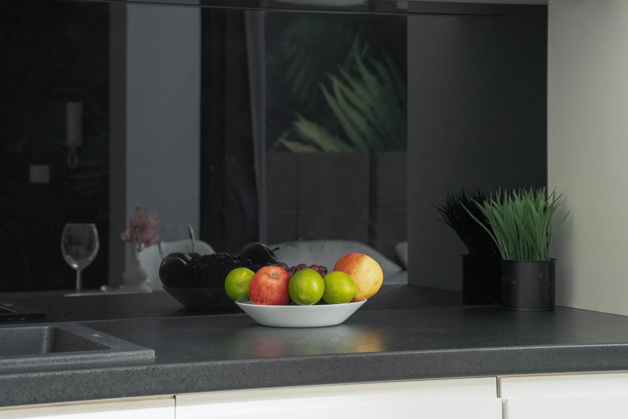 Stylowe I Eleganckie Studia Very Berry W Poznaniu By Noclegi Renters Dış mekan fotoğraf